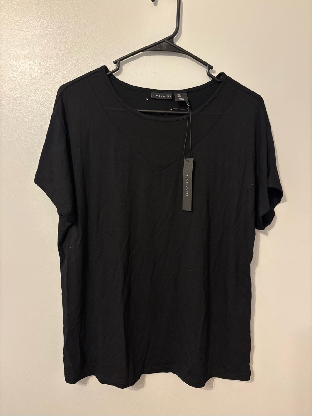 Large Tahari mesh detail short sleeve top new